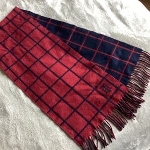 VINTAGE TOMMY HILFIGER REVERSIBLE SOFT WOOL RED & NAVY SCARF